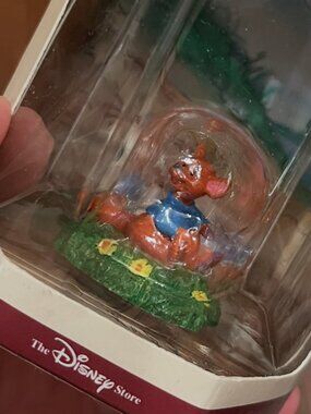 Winnie the Pooh - Disney Tiny Kingdom Roo Figurine Winnie the Pooh (new)